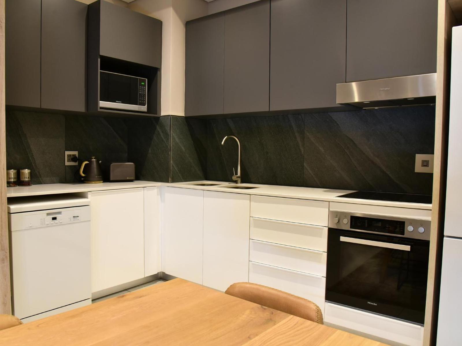 Menlyn Maine Luxury Rentals Pretoria-Noord Dış mekan fotoğraf