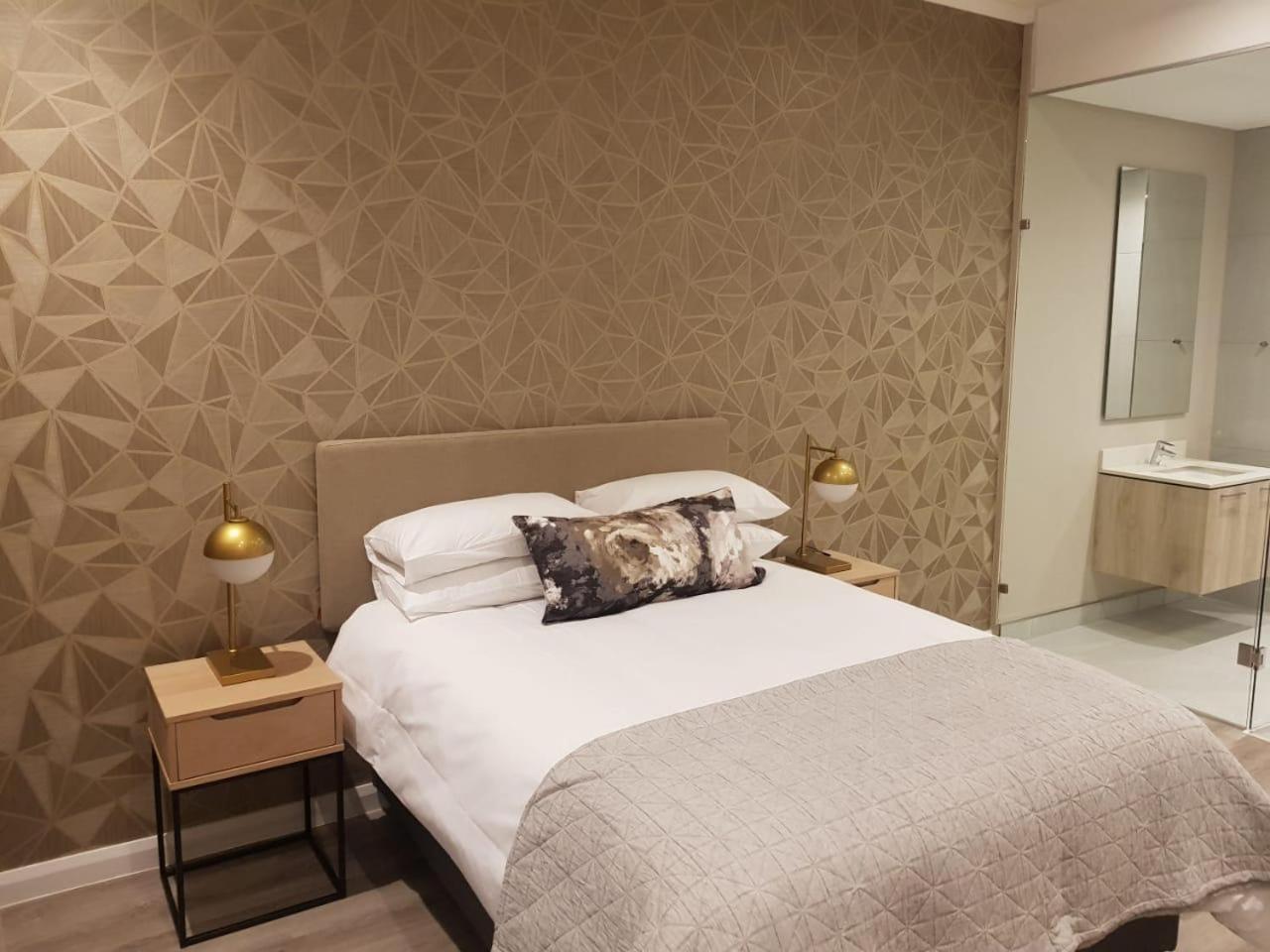 Menlyn Maine Luxury Rentals Pretoria-Noord Dış mekan fotoğraf